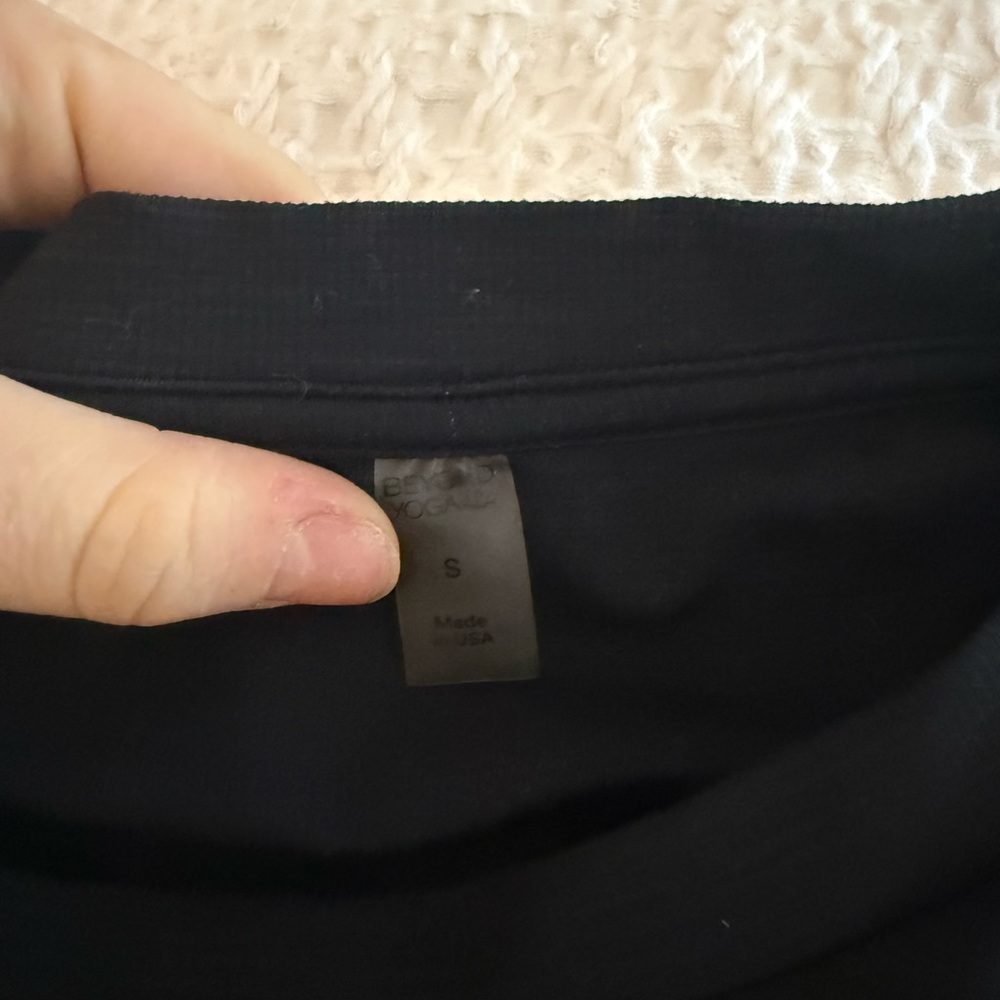 Beyond Yoga Black Crop Top